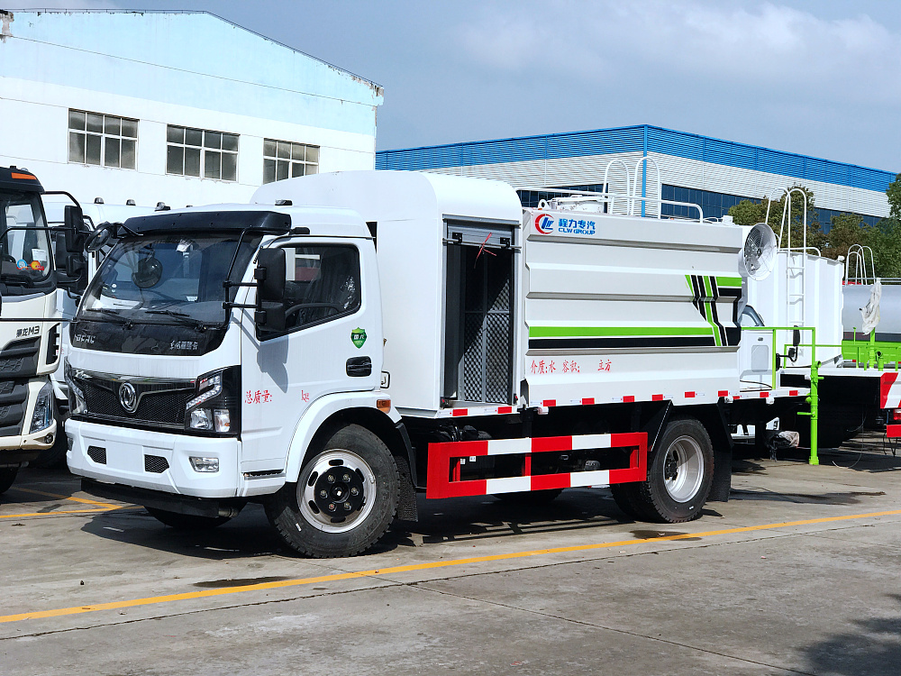 國六東風凱普特6.5方多功能霧炮車